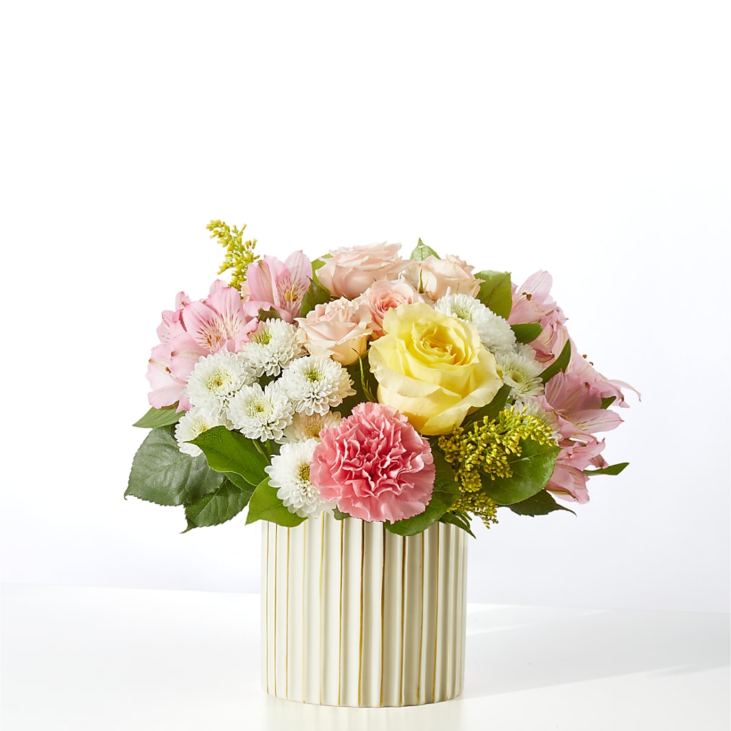 Watercolors Bouquet – KEITH'S FLOWER SHOP, Mount Gilead OH