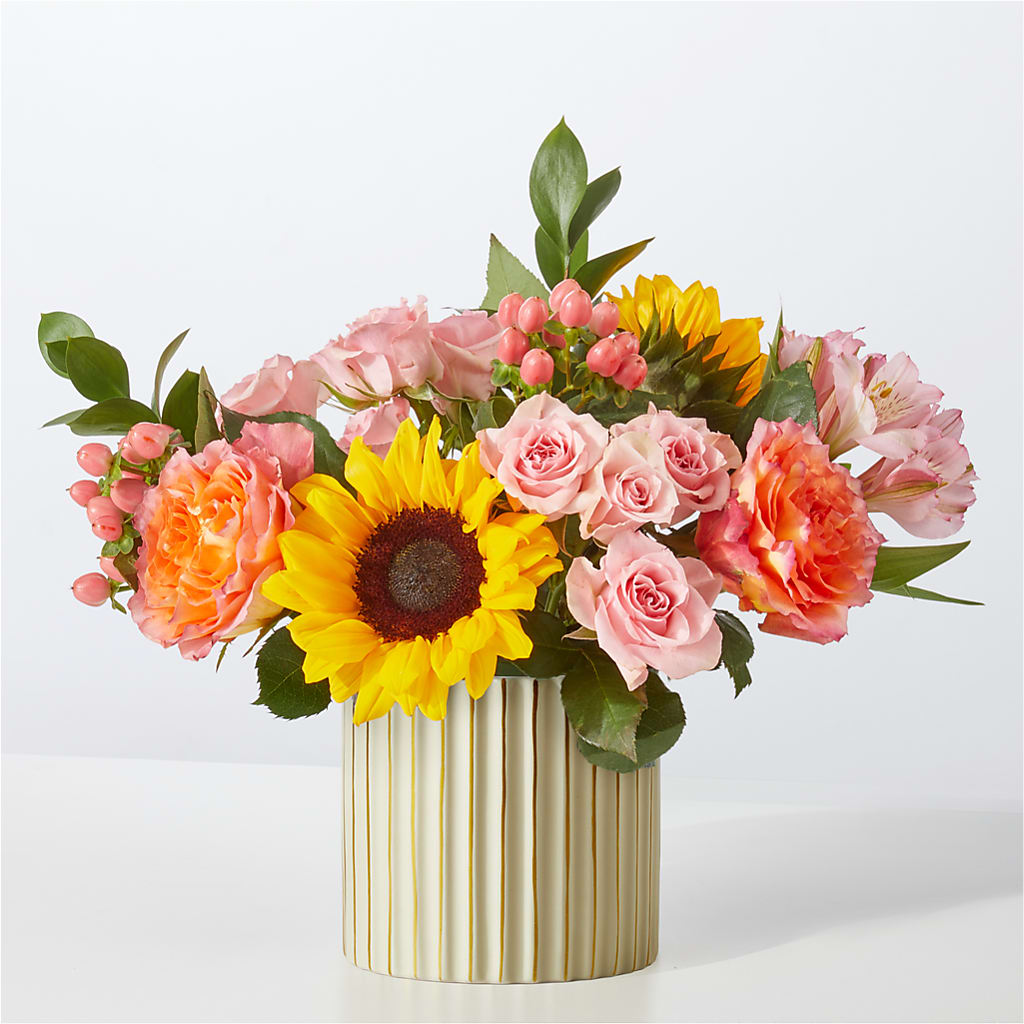 Sun's Out Bouquet – KEITH'S FLOWER SHOP, Mount Gilead OH