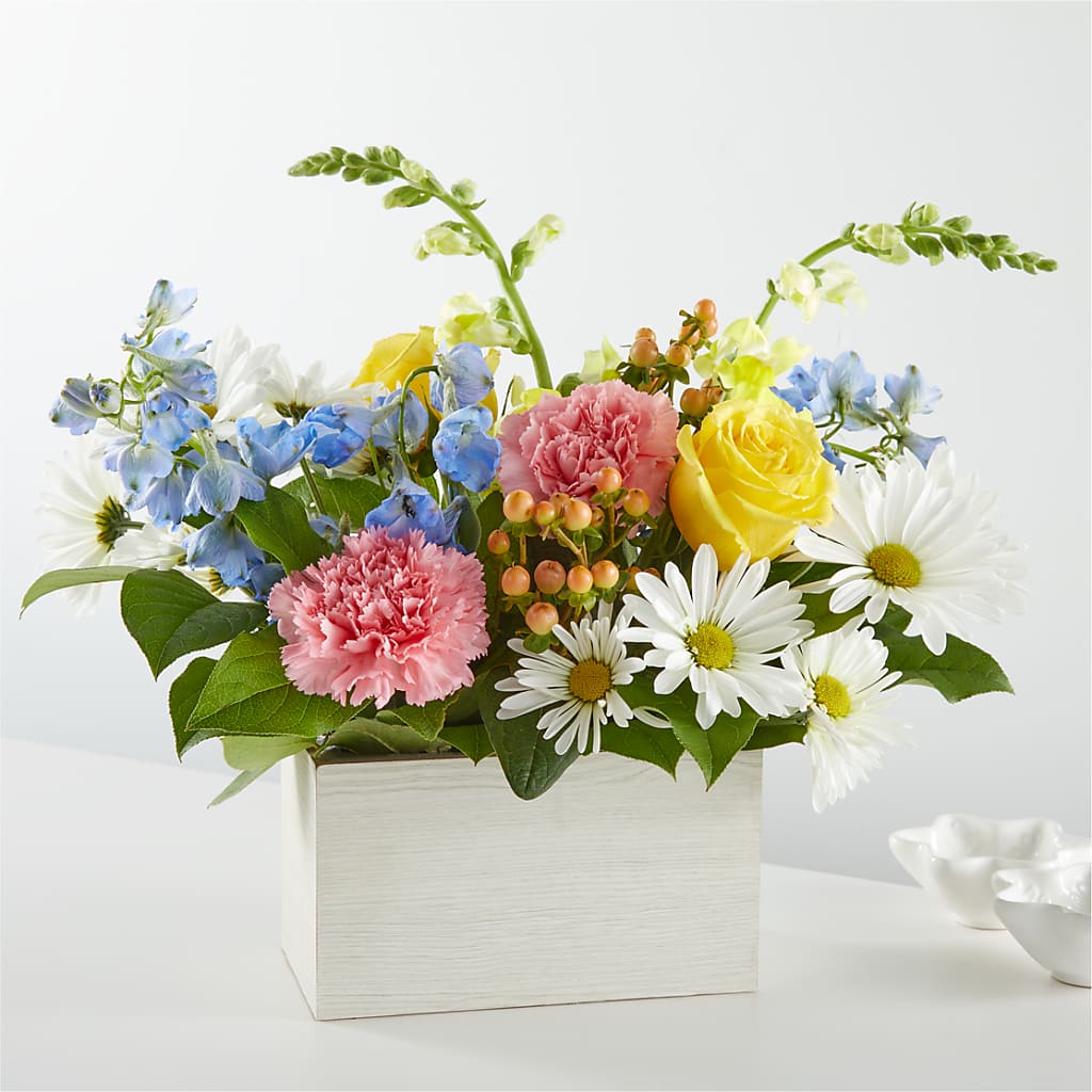 Sun Salutation Box Bouquet – KEITH'S FLOWER SHOP, Mount Gilead OH