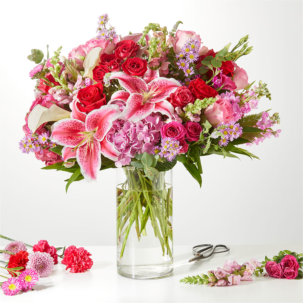 Swooning Over You - A Luxury Florist Original – KEITH'S FLOWER SHOP, Mount Gilead OH