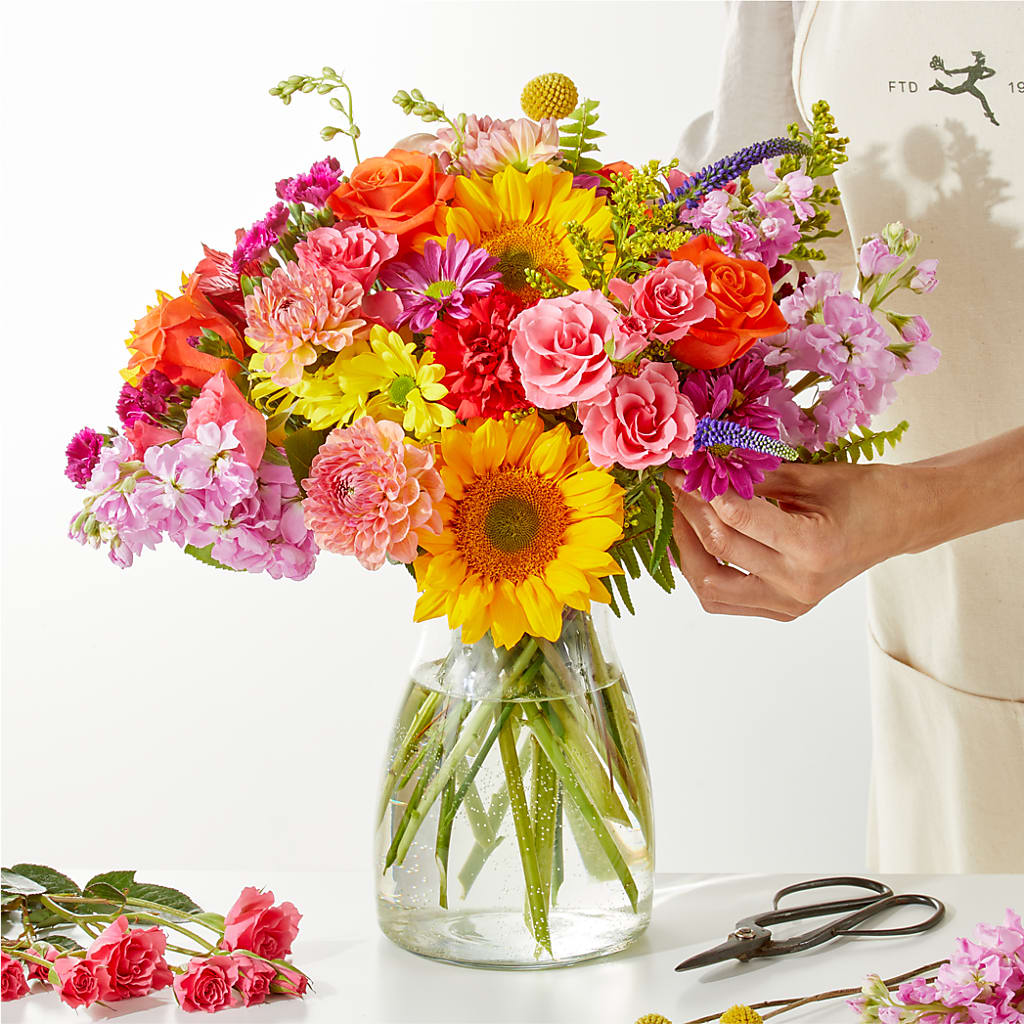 Cue the Confetti - A Florist Original – KEITH'S FLOWER SHOP, Mount Gilead OH