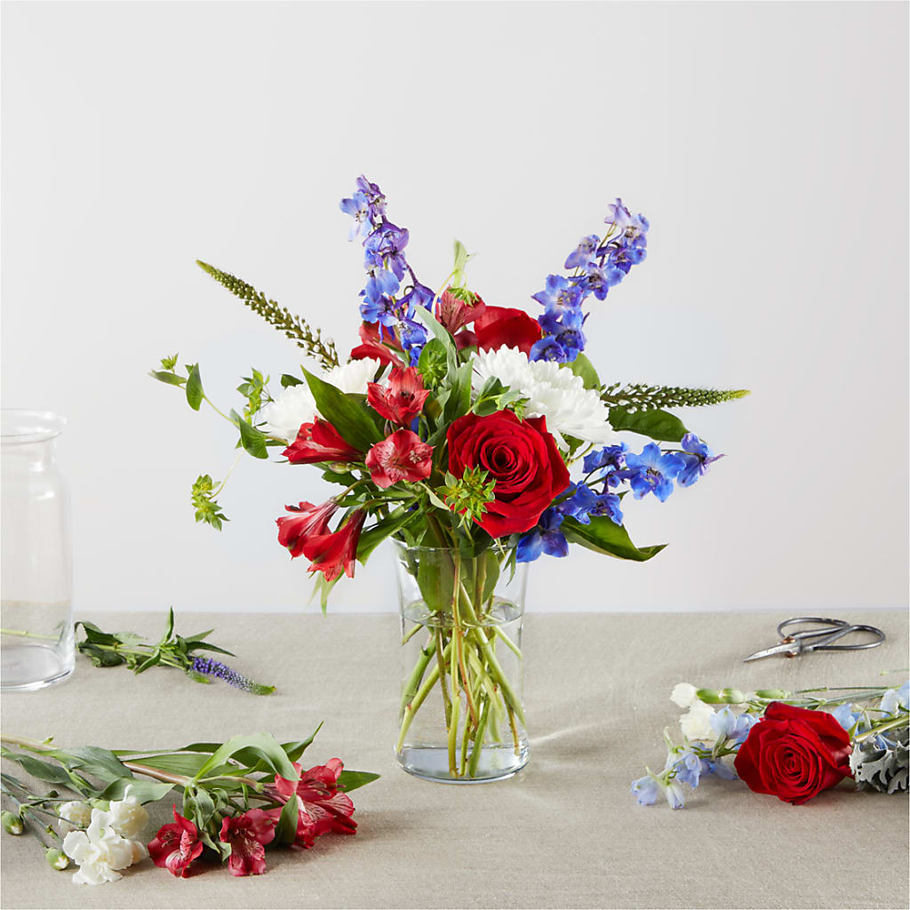 Star Spangled - A Florist Original – KEITH'S FLOWER SHOP, Mount Gilead OH