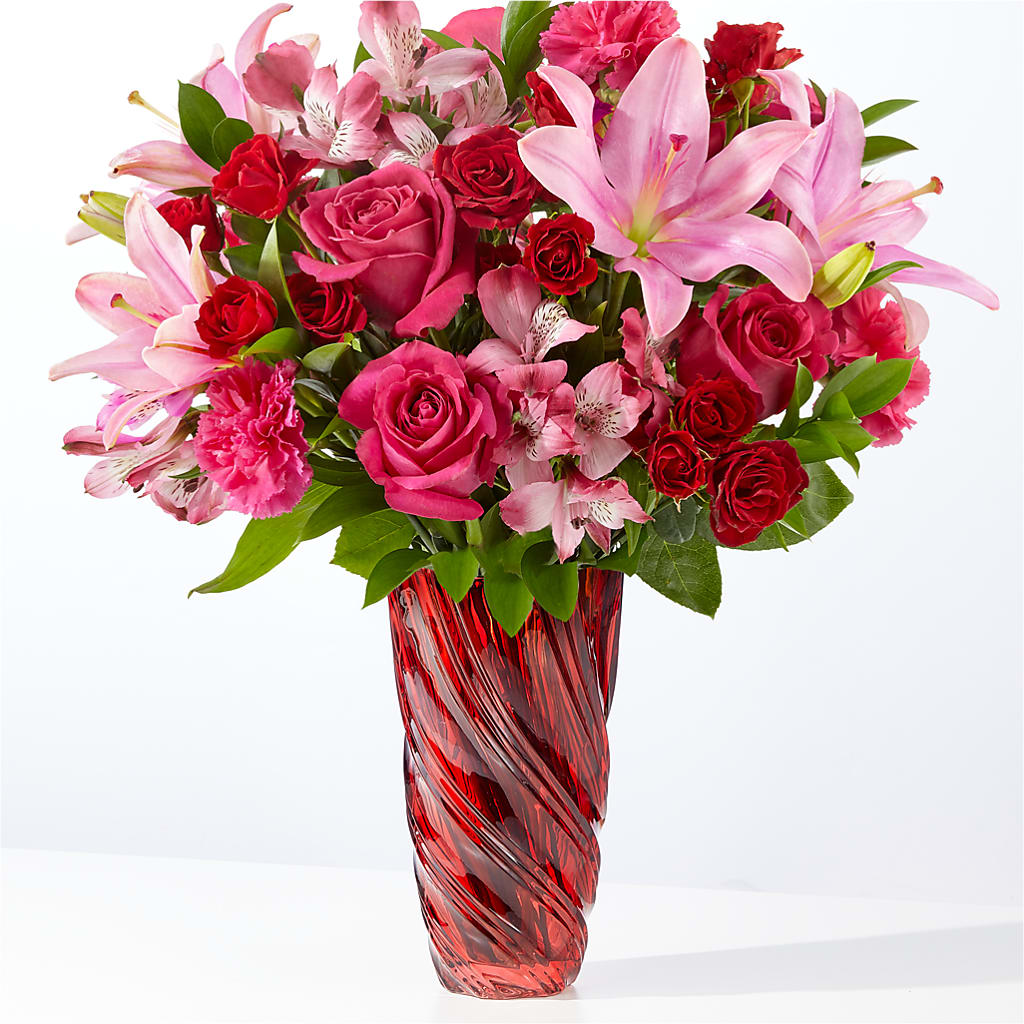 In Love Bouquet with Luxe Swirl Vase – KEITH'S FLOWER SHOP, Mount Gilead OH