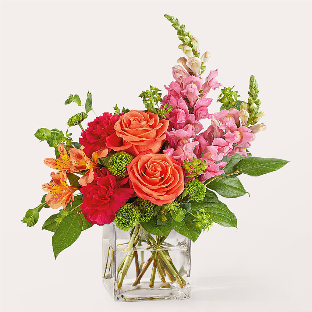 Cosmopolitan Bouquet – KEITH'S FLOWER SHOP, Mount Gilead OH