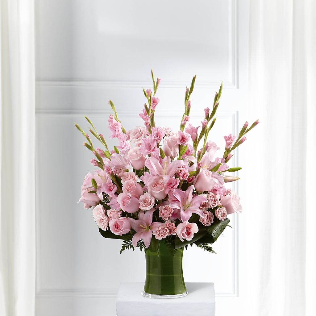 Lovely Tribute Bouquet – KEITH'S FLOWER SHOP, Mount Gilead OH