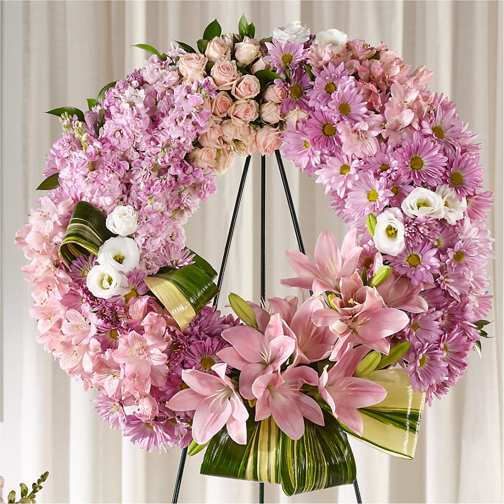Gift of Warmth Wreath – KEITH'S FLOWER SHOP, Mount Gilead OH