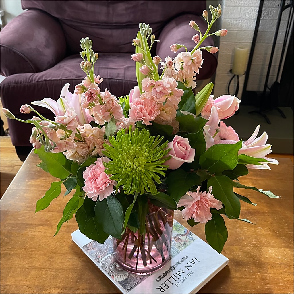Pretty in Pink Bouquet – KEITH'S FLOWER SHOP, Mount Gilead OH