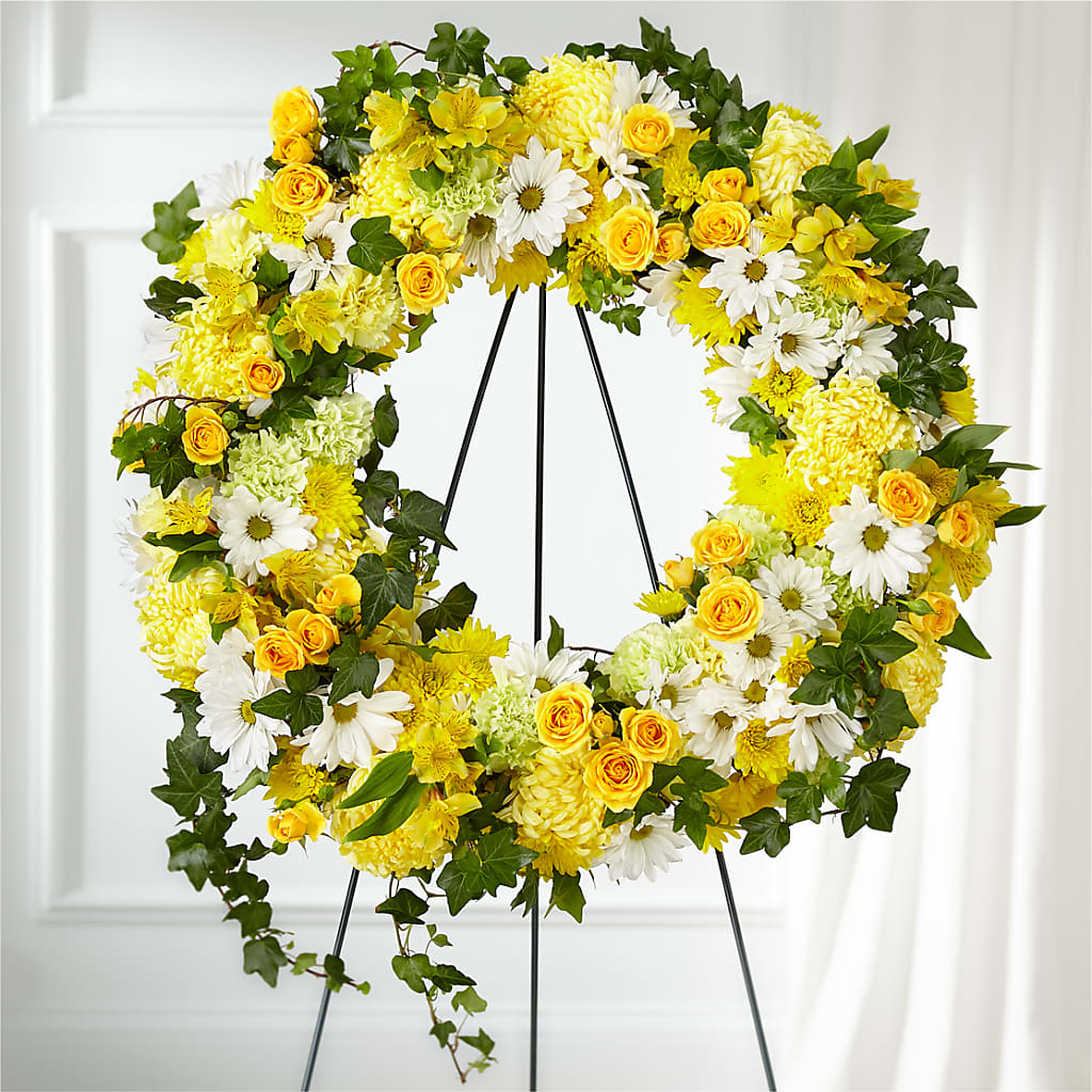 Golden Remembrance Wreath – KEITH'S FLOWER SHOP, Mount Gilead OH