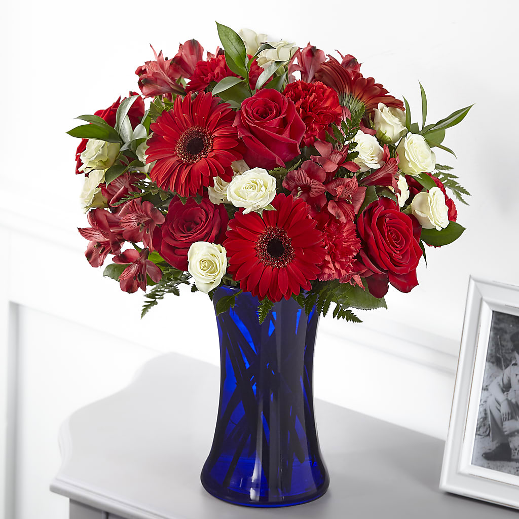 Hearts Embrace Bouquet – KEITH'S FLOWER SHOP, Mount Gilead OH