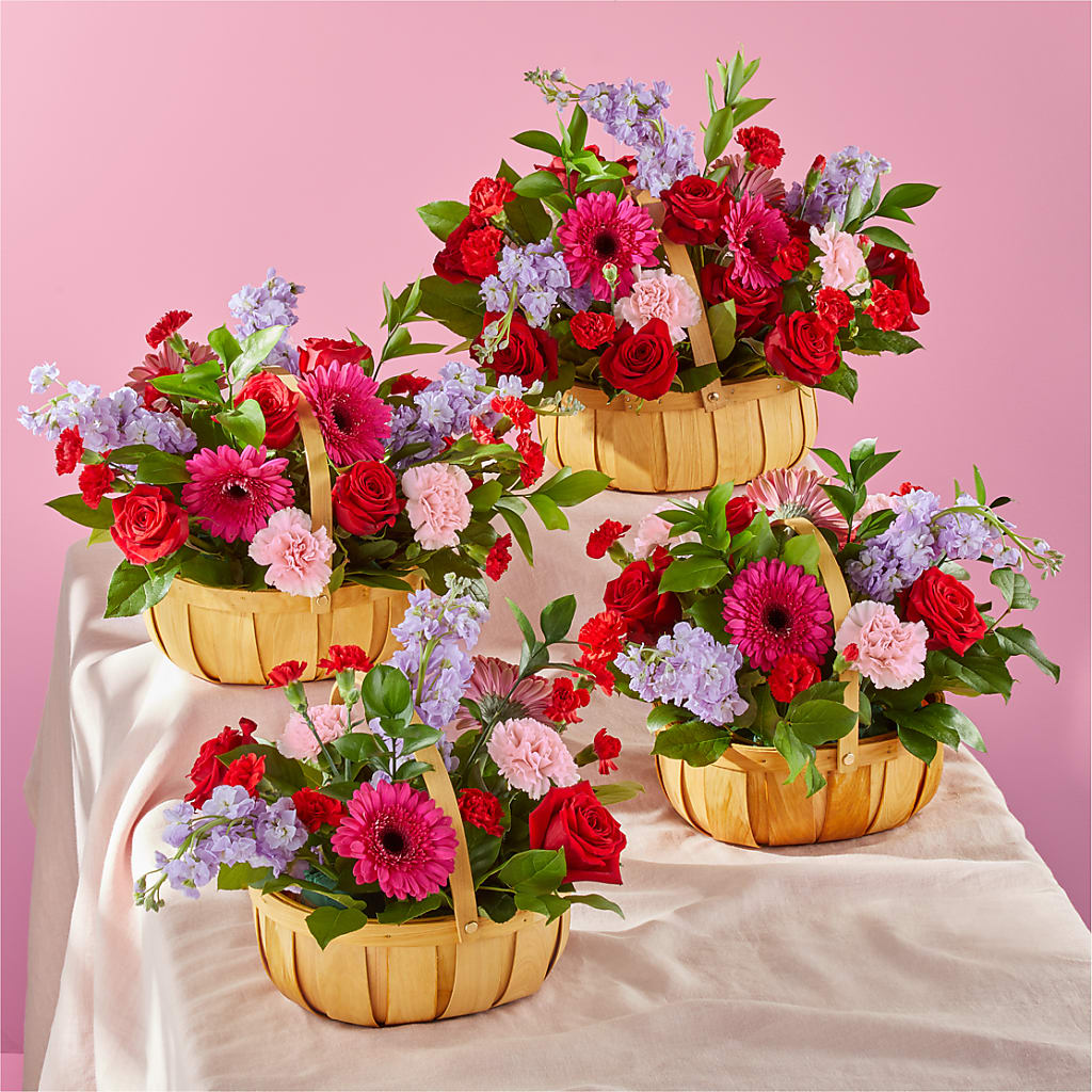 Pink Picnic Basket – KEITH'S FLOWER SHOP, Mount Gilead OH