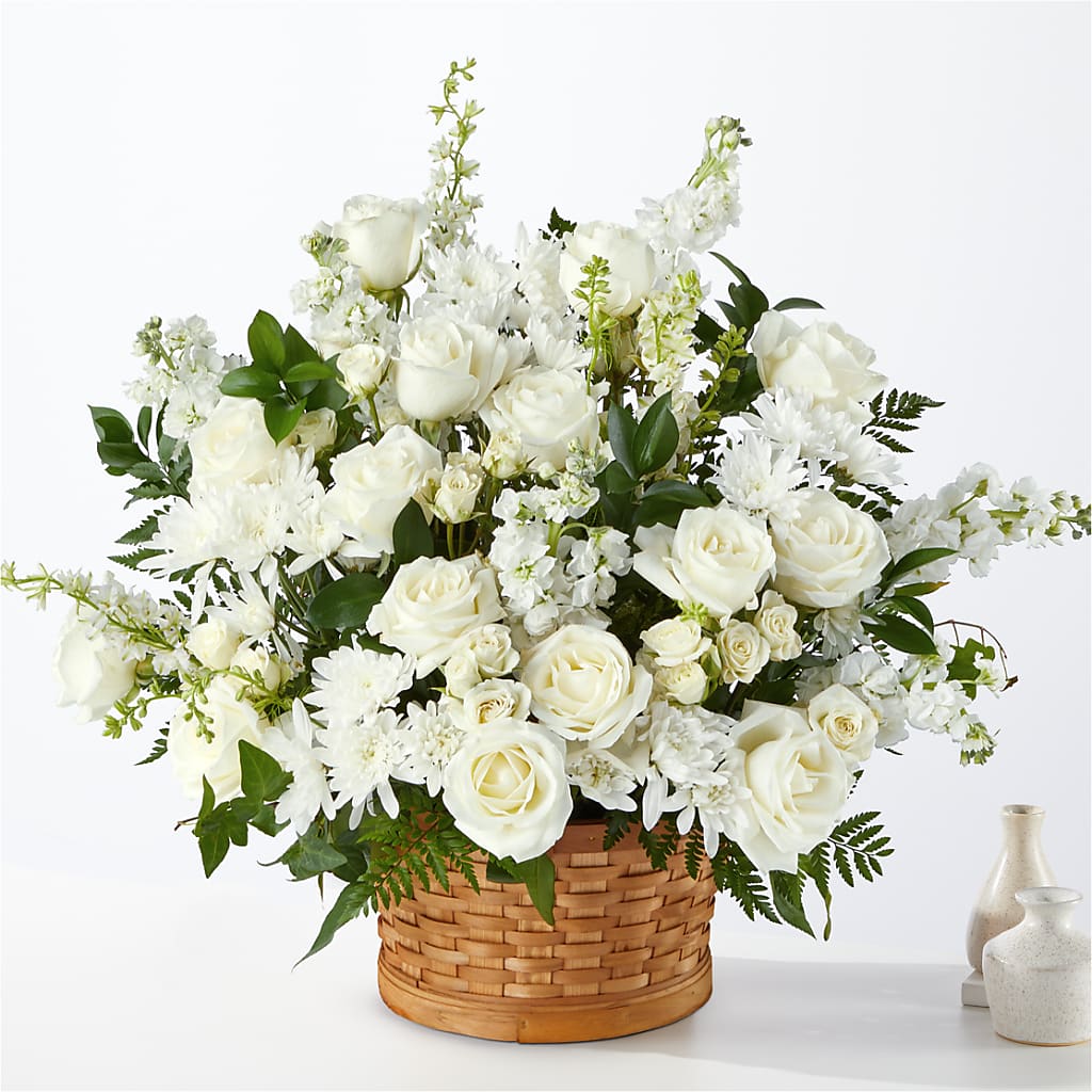 Heartfelt Condolences Arrangement – KEITH'S FLOWER SHOP, Mount Gilead OH
