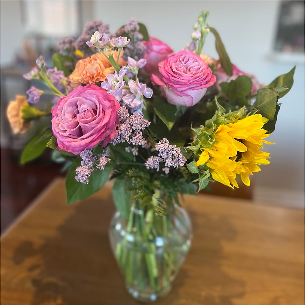 Yellow Brick Road Bouquet – KEITH'S FLOWER SHOP, Mount Gilead OH