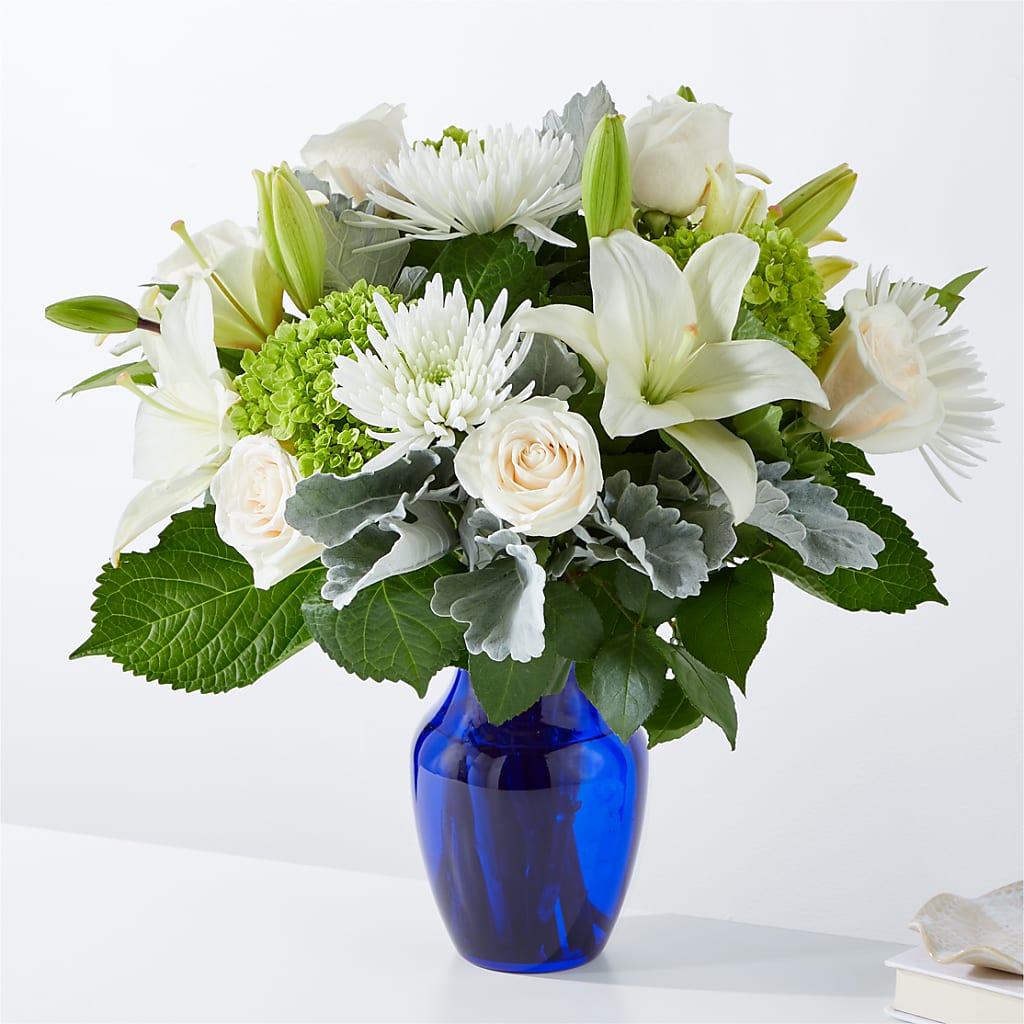 Snowy Dreams Bouquet – KEITH'S FLOWER SHOP, Mount Gilead OH