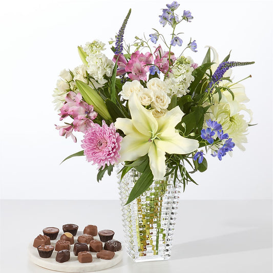 Winter Celebration Bouquet – KEITH'S FLOWER SHOP, Mount Gilead OH