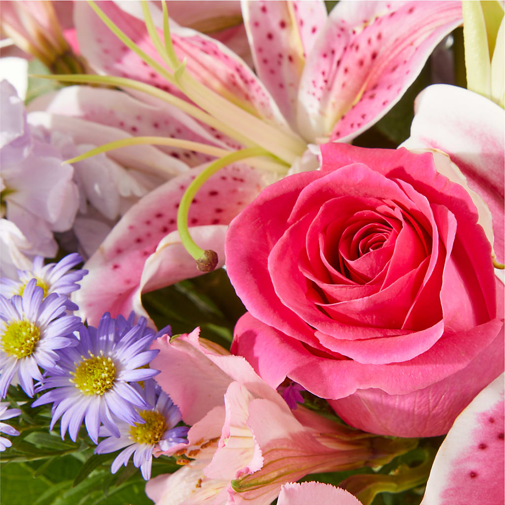 Pressing Petals Bouquet – KEITH'S FLOWER SHOP, Mount Gilead OH
