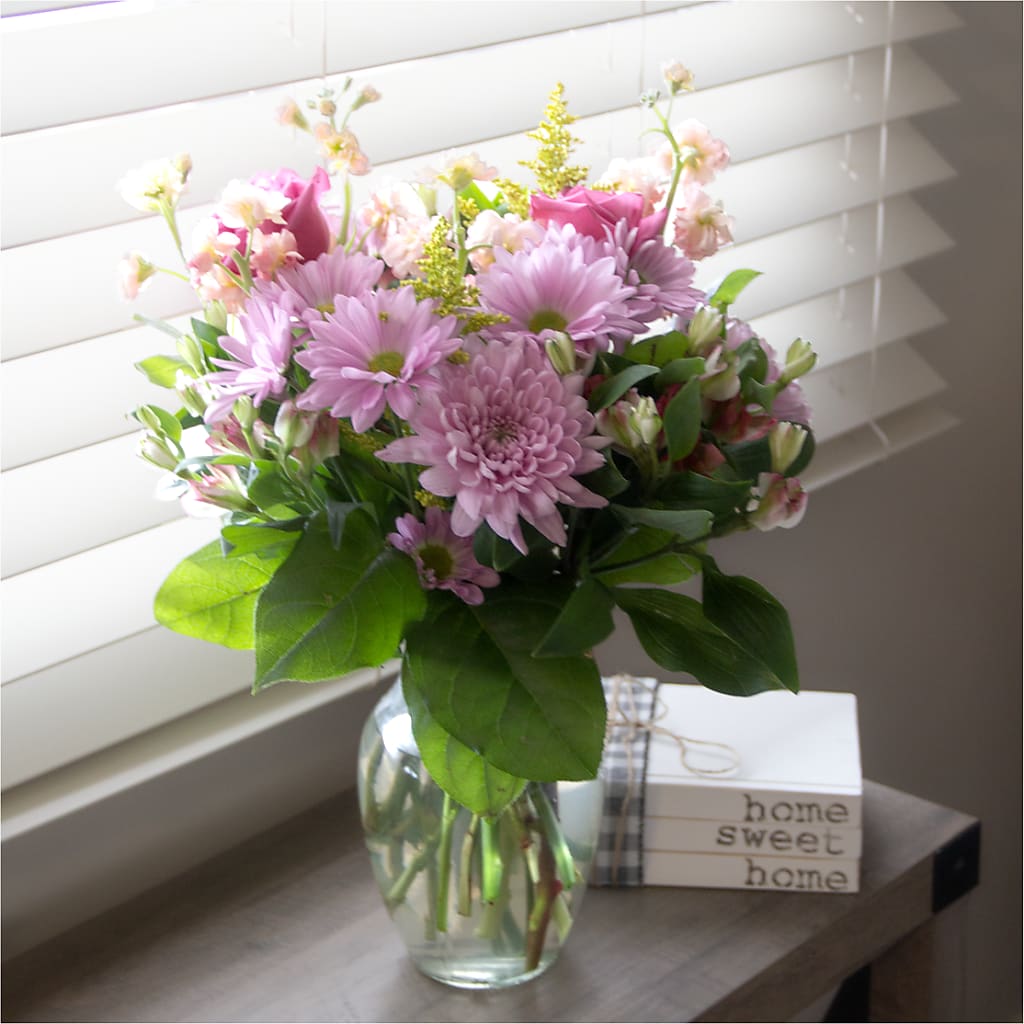 Pastel Tradition - A Florist Original – KEITH'S FLOWER SHOP, Mount Gilead OH