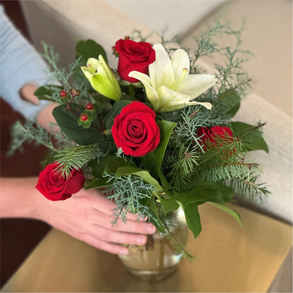 Glittering Lights Bouquet – KEITH'S FLOWER SHOP, Mount Gilead OH