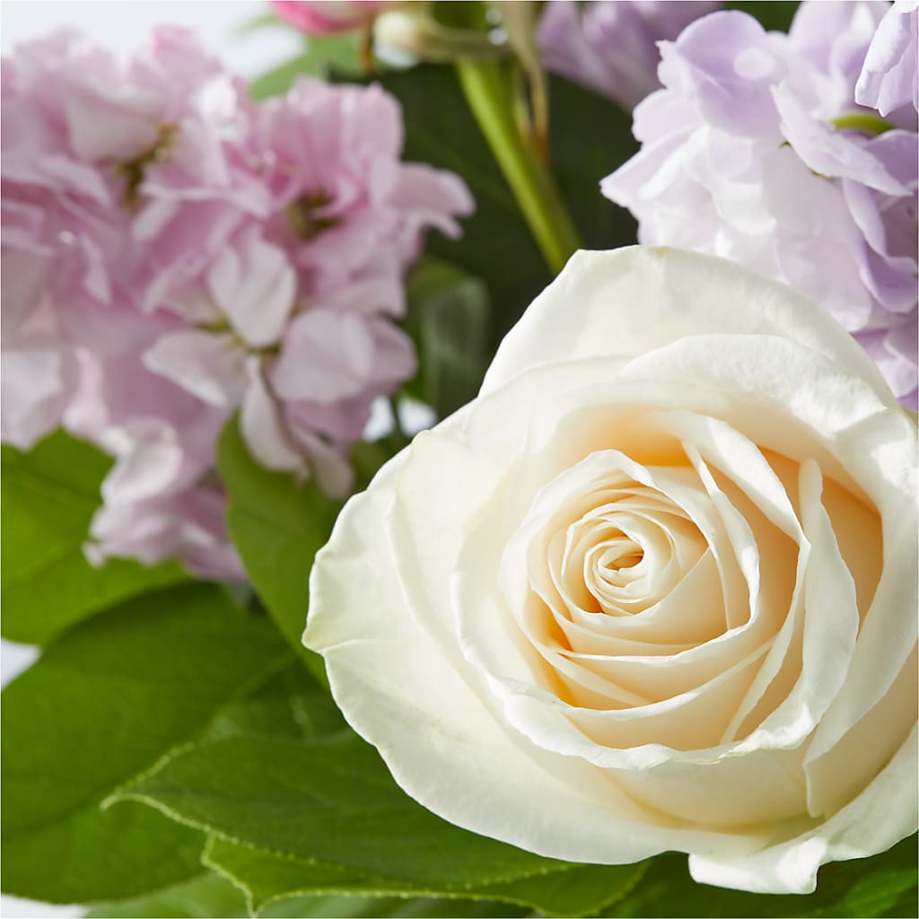 Springtime Spritz Bouquet – KEITH'S FLOWER SHOP, Mount Gilead OH