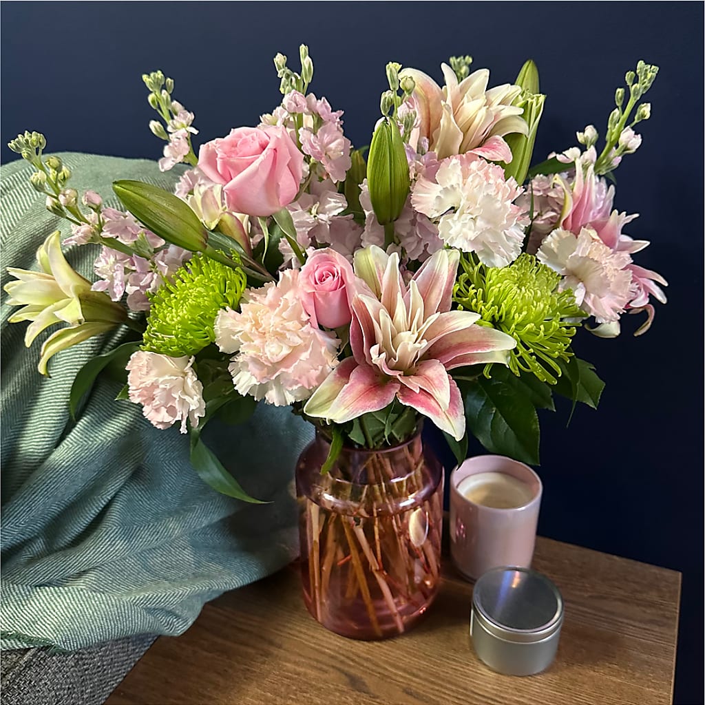 Pretty in Pink Bouquet – KEITH'S FLOWER SHOP, Mount Gilead OH