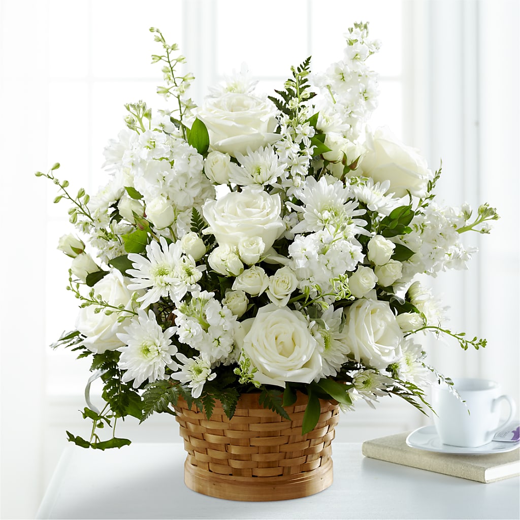 Heartfelt Condolences Arrangement – KEITH'S FLOWER SHOP, Mount Gilead OH