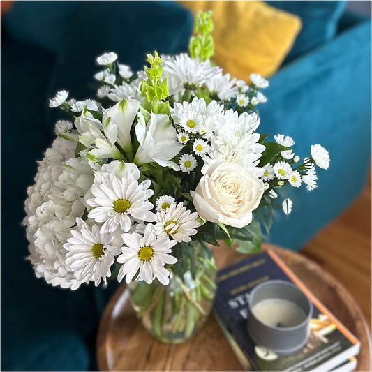 Classic Ivory – A Florist Original – KEITH'S FLOWER SHOP, Mount Gilead OH