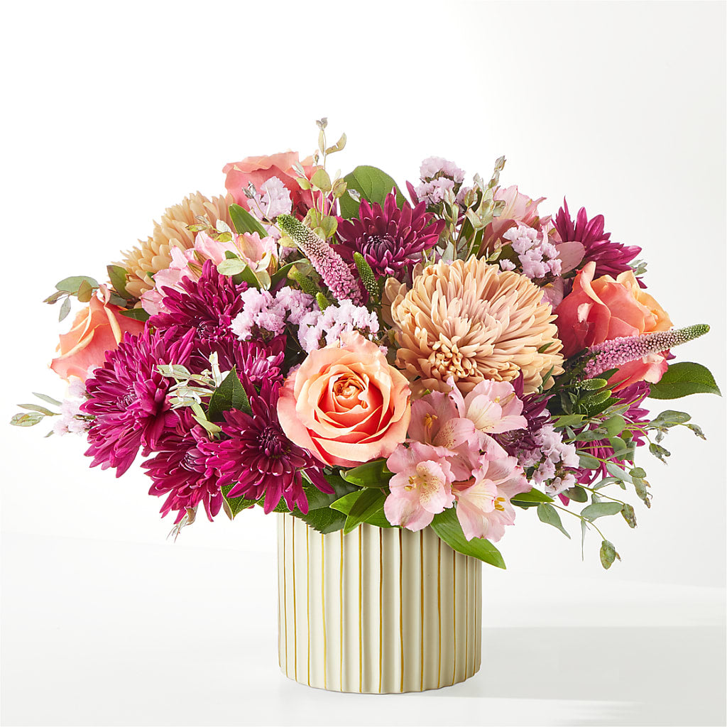 Berry Cobbler Bouquet with Ivory Vase – KEITH'S FLOWER SHOP, Mount Gilead OH