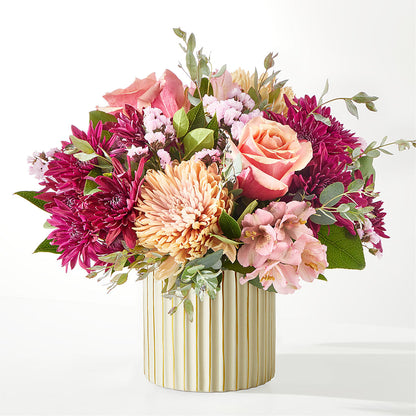 Berry Cobbler Bouquet with Ivory Vase – KEITH'S FLOWER SHOP, Mount Gilead OH