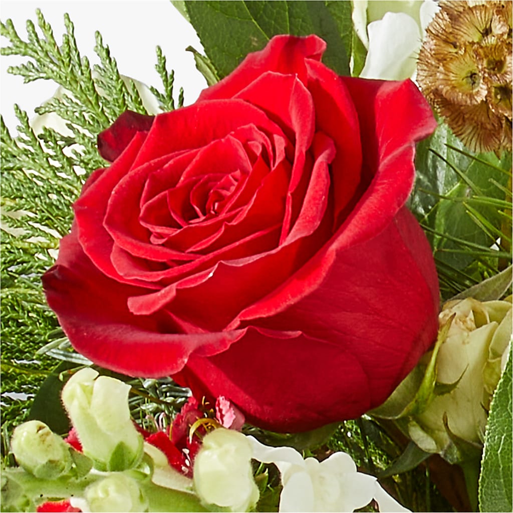 Deck the Halls Bouquet – KEITH'S FLOWER SHOP, Mount Gilead OH