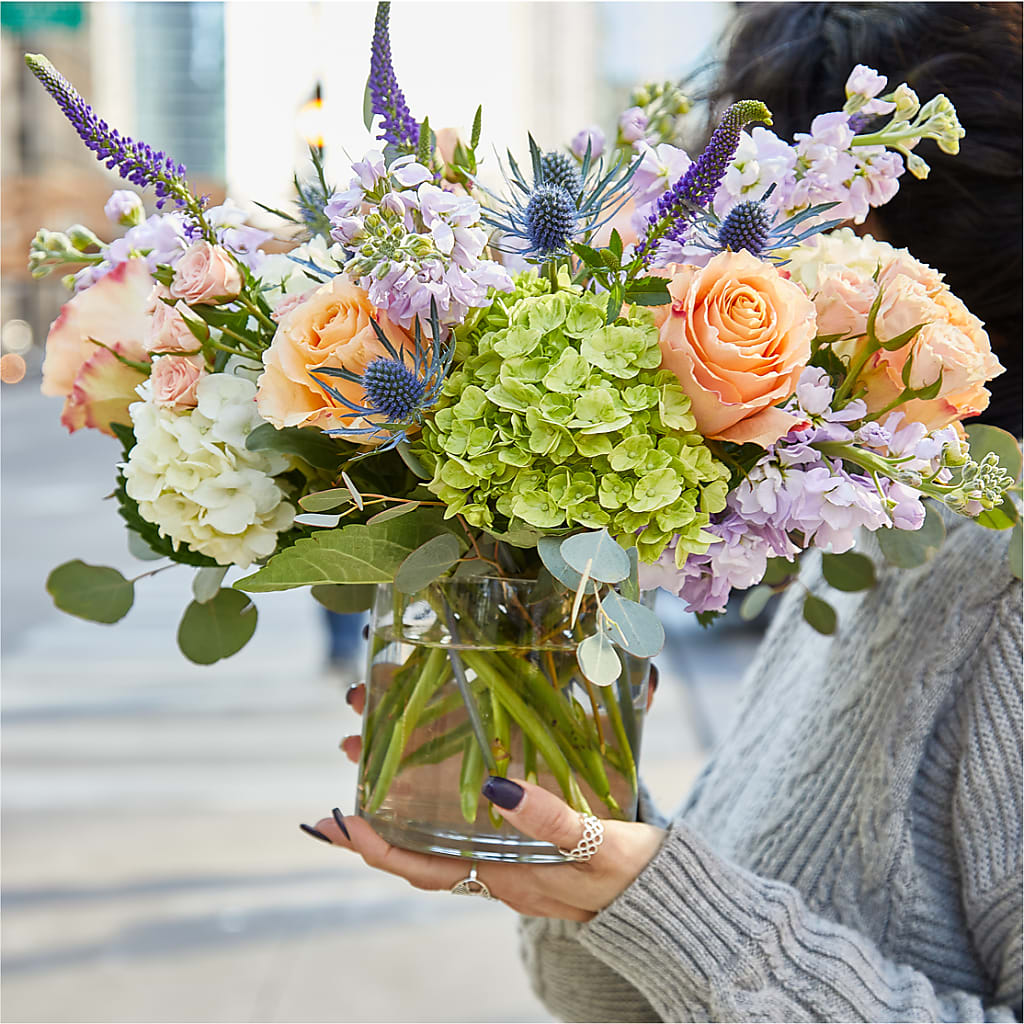 Porch Swing Bouquet – KEITH'S FLOWER SHOP, Mount Gilead OH