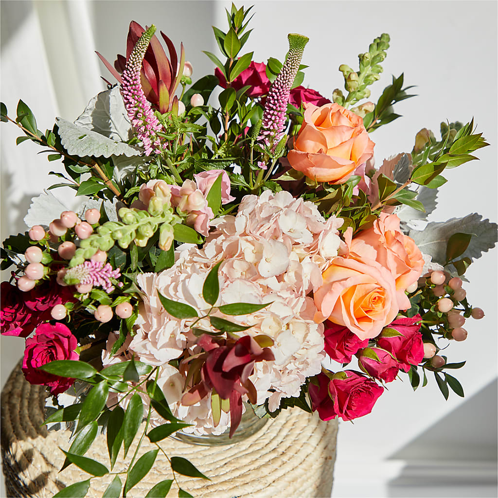 Glitz & Glam Bouquet – KEITH'S FLOWER SHOP, Mount Gilead OH