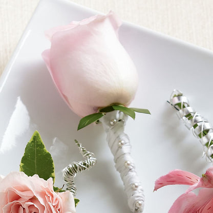 Pink Rose Boutonniere – KEITH'S FLOWER SHOP, Mount Gilead OH