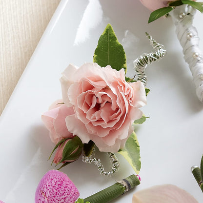 Pink Spray Rose Boutonniere – KEITH'S FLOWER SHOP, Mount Gilead OH